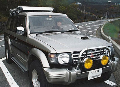 高橋整骨治療院　jn1vby　三菱パジェロ